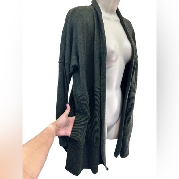 Lululemon Sit In Lotus Wrap II Heathered Dark Olive - Picture 9 of 15